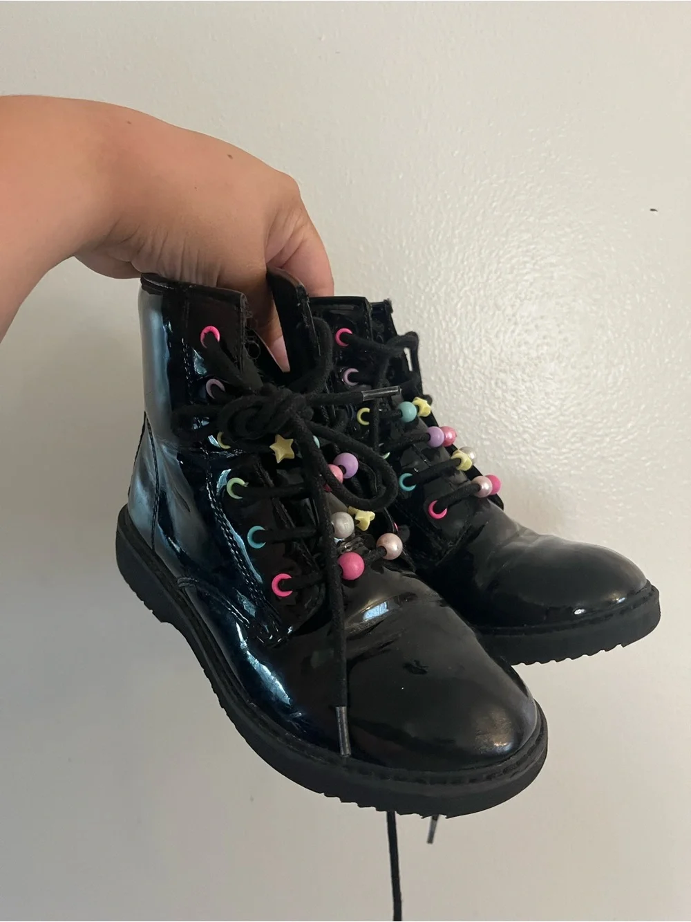 The Children’s Place Beaded Lace Up Boots Girls Size 2 Black